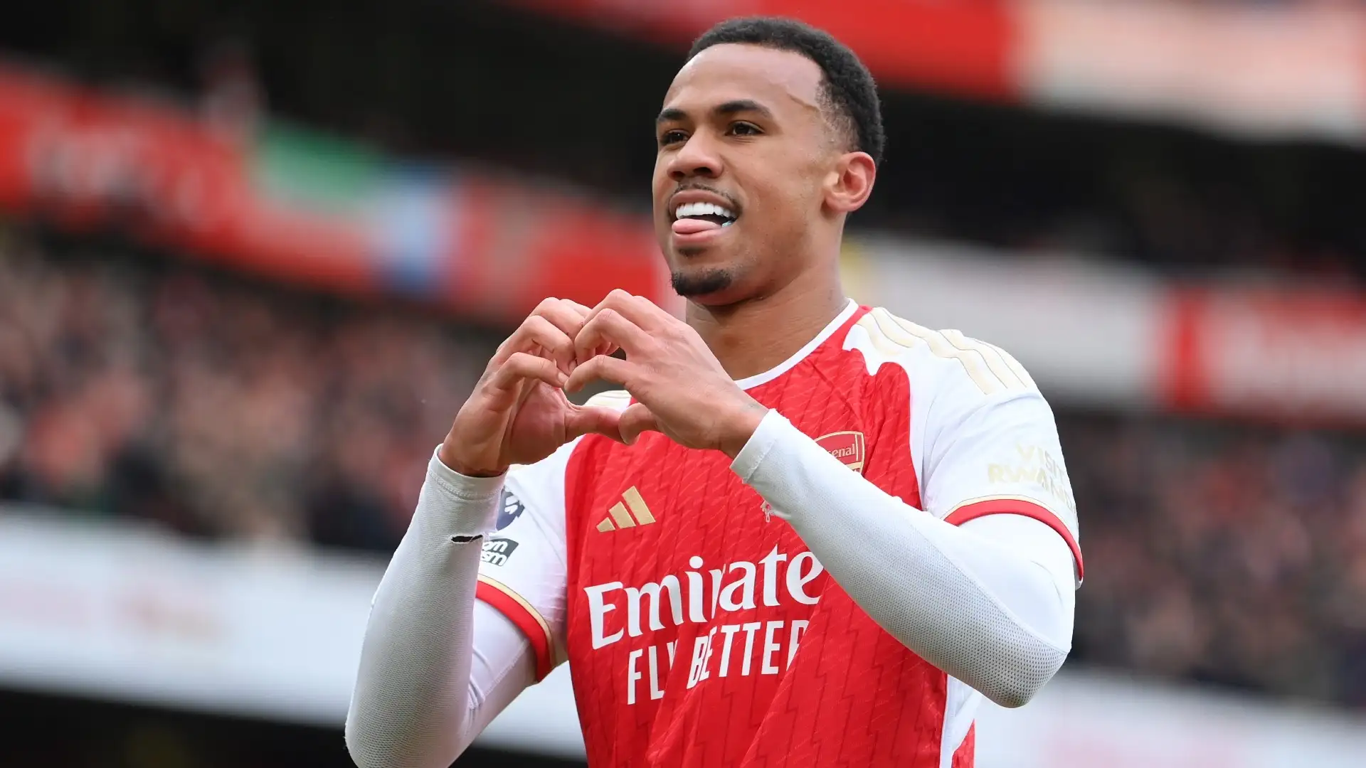 Gabriel Magalhães celebrating for Arsenal