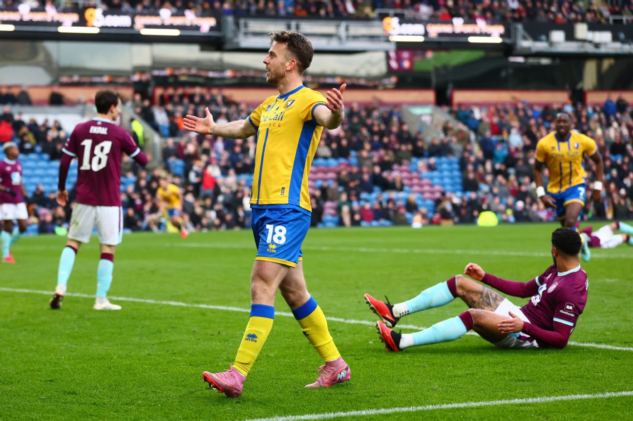 Brilliant Mansfield Pile Pressure on Parker - Is His Time Up at Burnley?