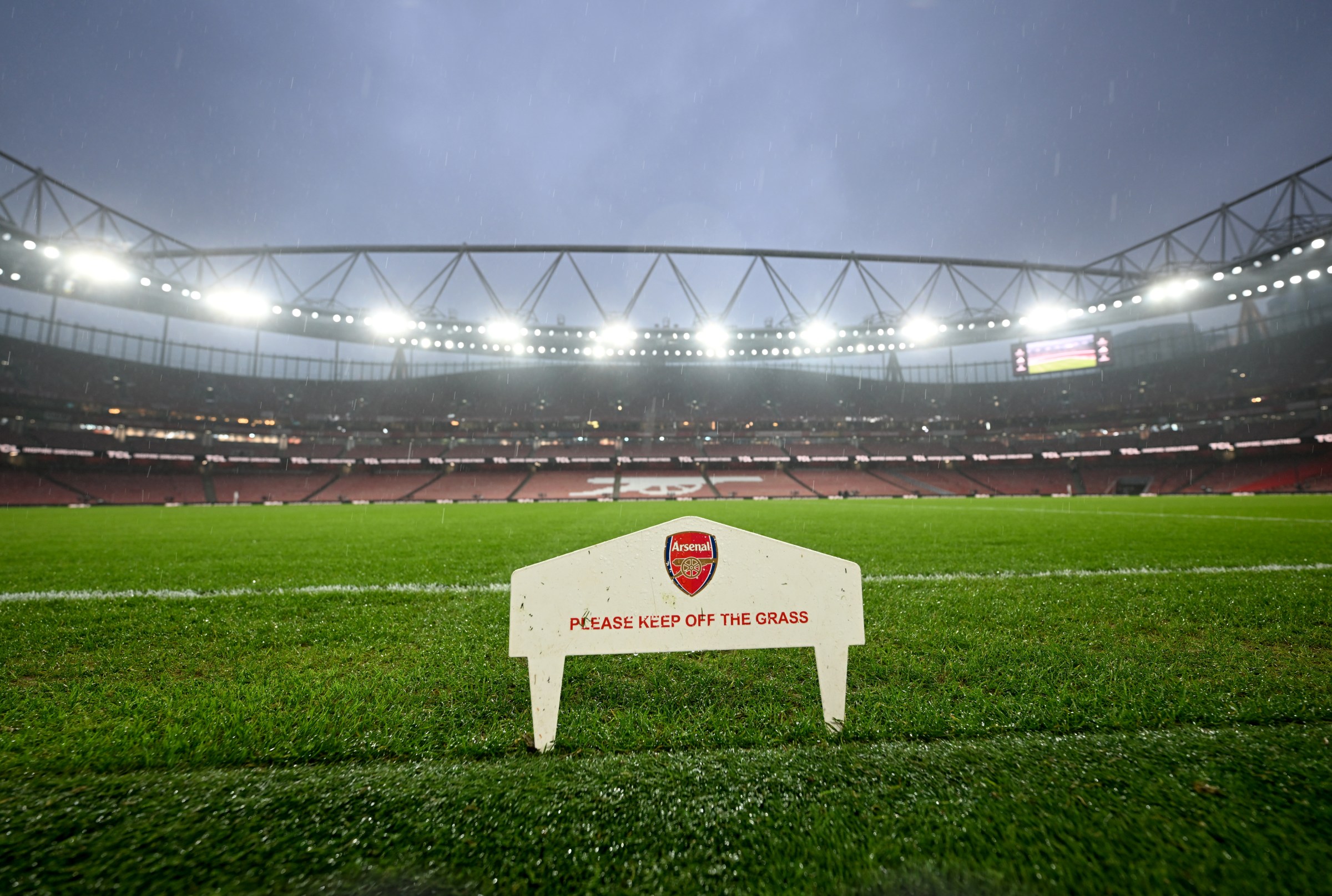 The London Rivals Clash: How to Watch Arsenal v Chelsea Live on TV