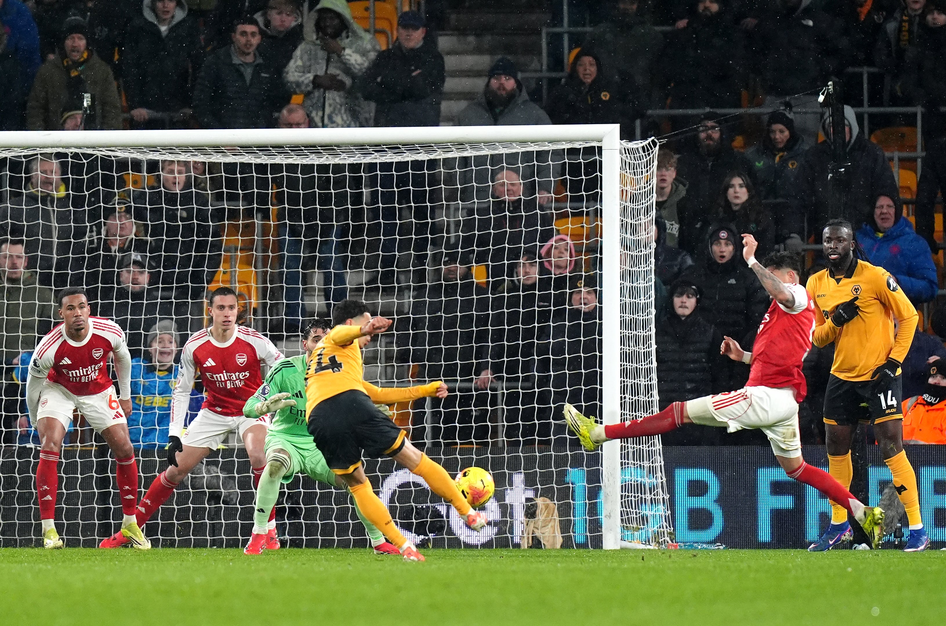 How Wolves' Late Comeback Against Arsenal Revived the Premier League Title Race