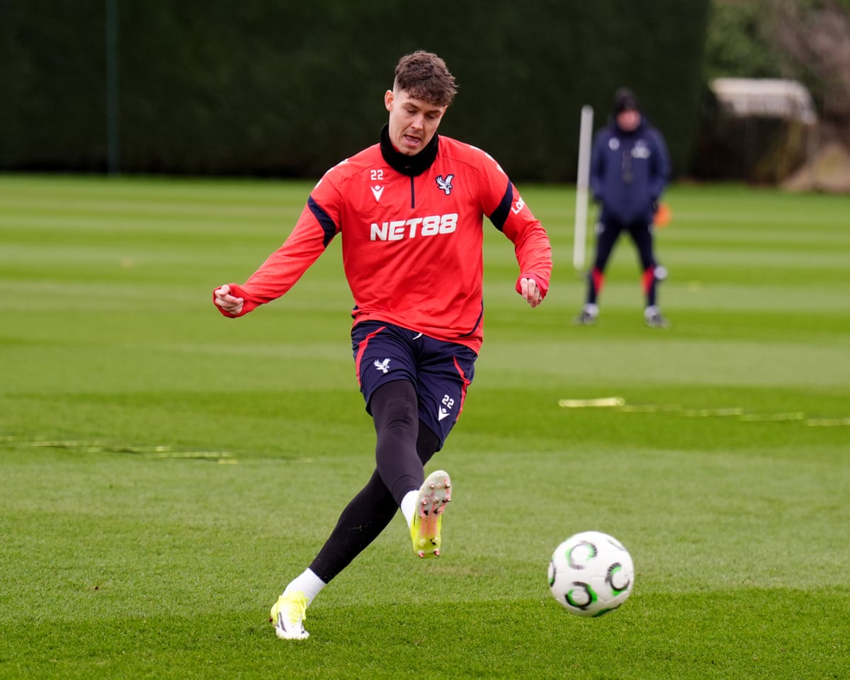 Premier League Team News: Predicted Lineups and Tactical Battles for the Weekend